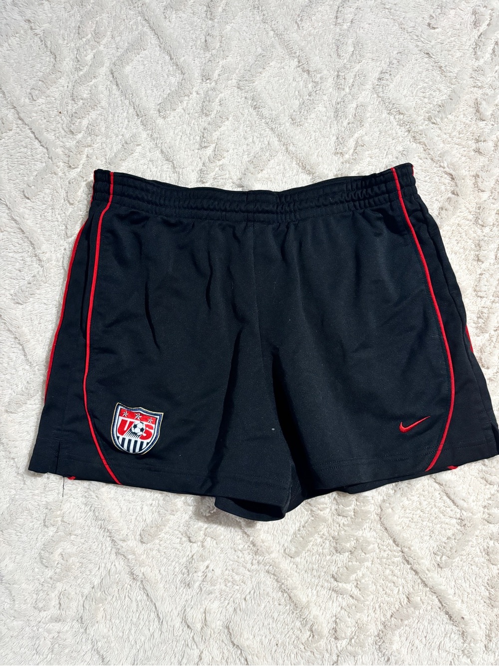 Nike shorts size large